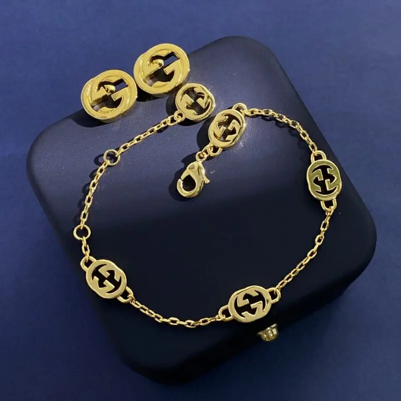 gucci bracelets s_1205aa71